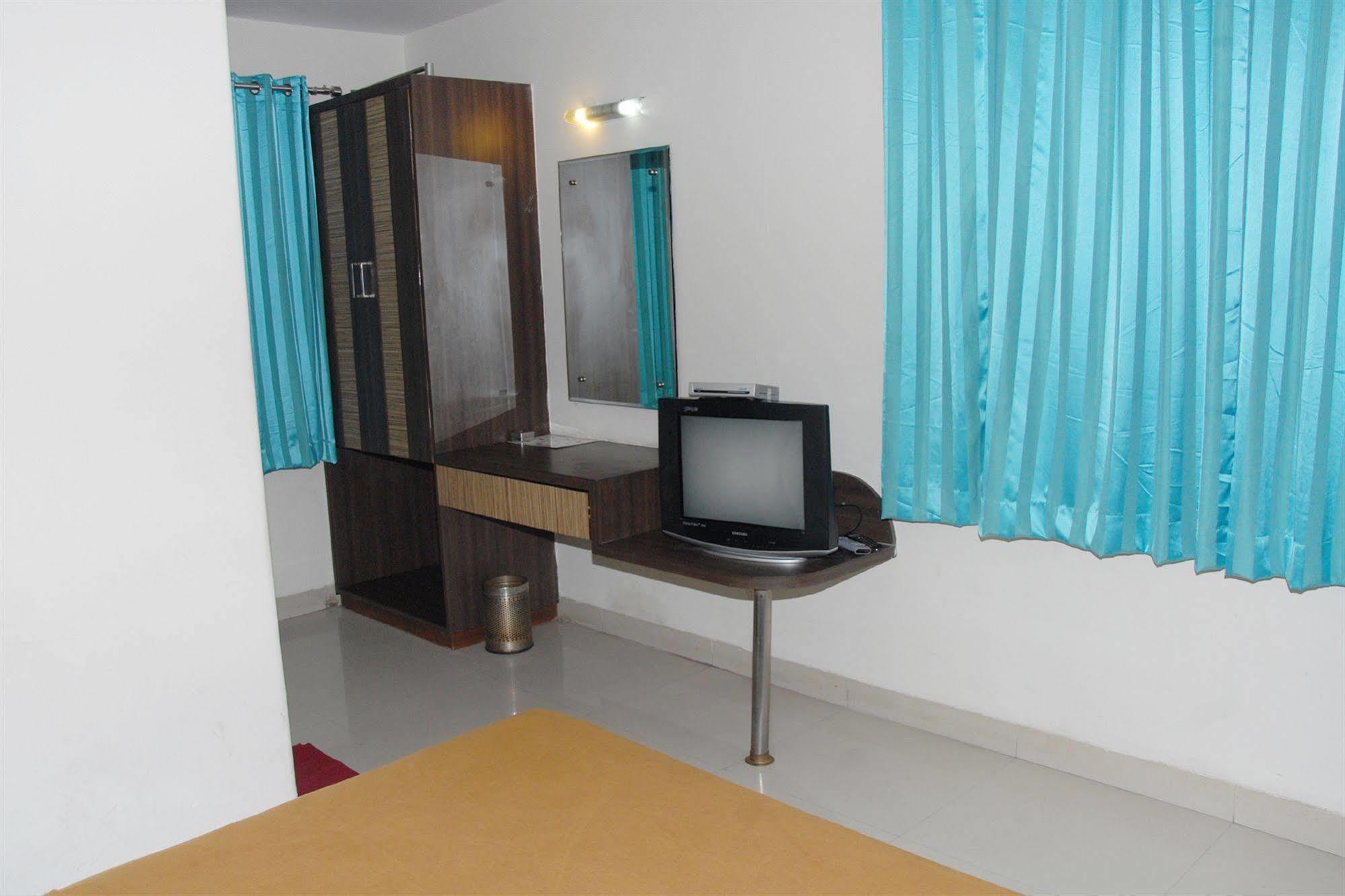 Hotel Enzo International Bangalore Exterior photo